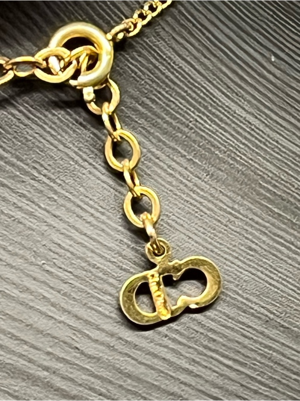 Dior Gold Oval CD logo Necklace 17in - Picture 2 of 9
